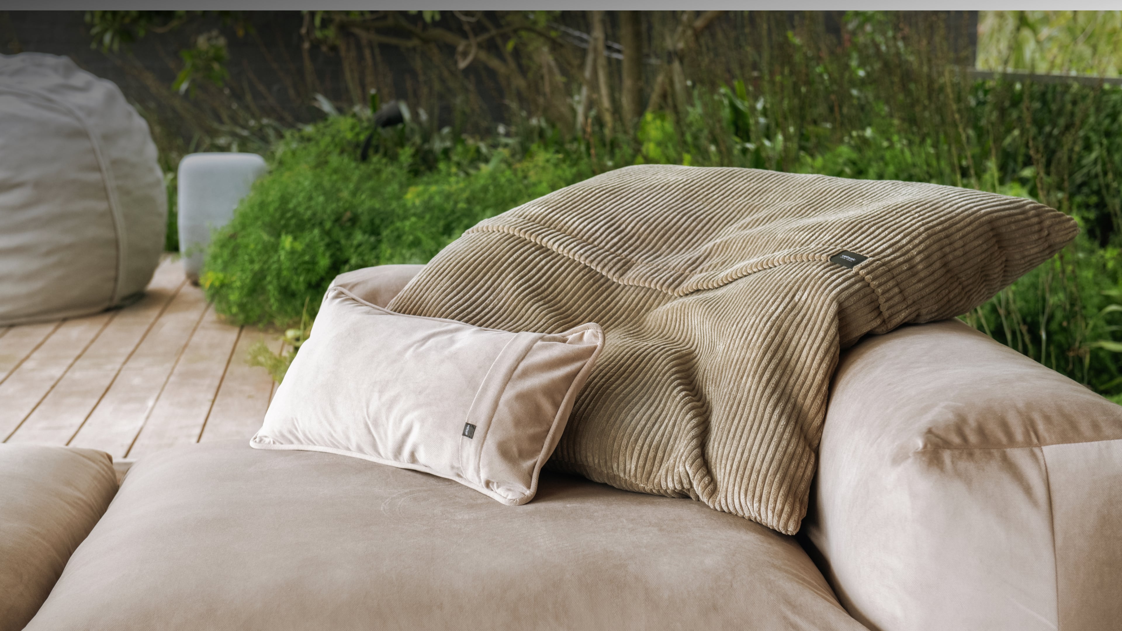 vetsak | Pouf Medium - Loop Loop - Mousse
